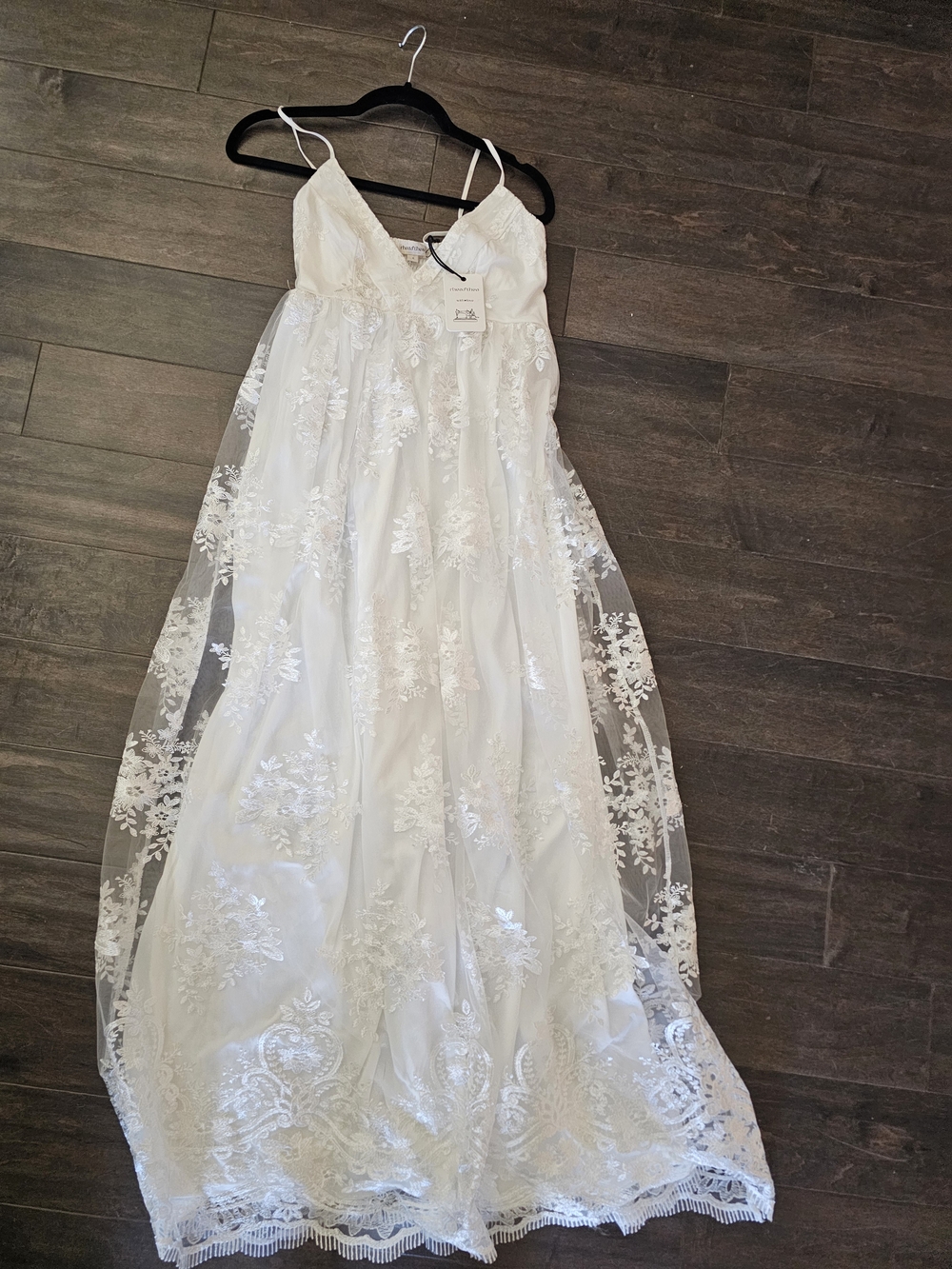 Pinkblush White Lace Maternity Dress nwt Never Worn